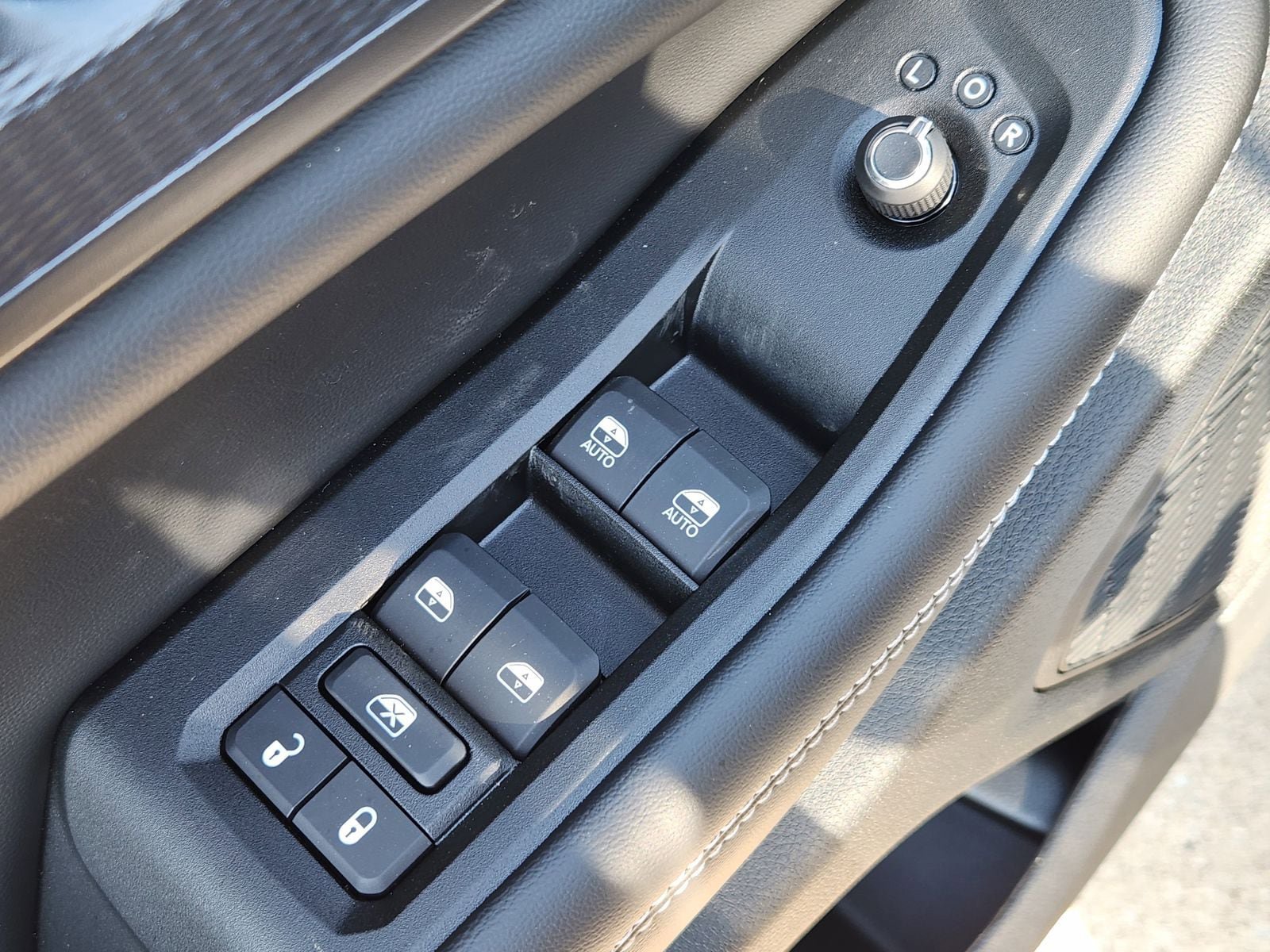 New 2026 Jeep Grand Cherokee Laredo X RWD image 32
