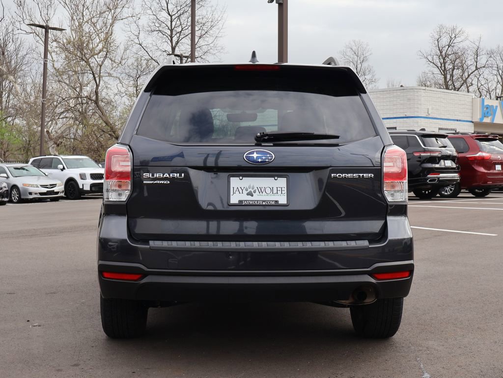 Used 2018 Subaru Forester 2.5i Premium w/ All-Weather Package image 6