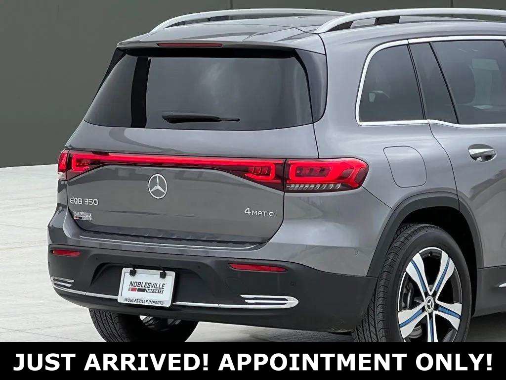 Used 2023 Mercedes-Benz EQB 350 4MATIC SUV image 35