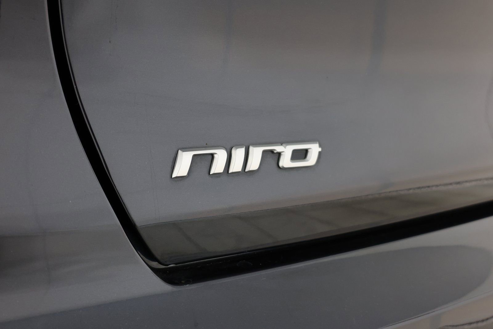 Used 2022 Kia Niro EX Premium w/ Cold Weather Package image 16