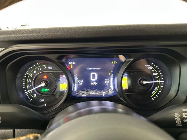 Used 2024 Jeep Wrangler Unlimited w/ Convenience Group image 17