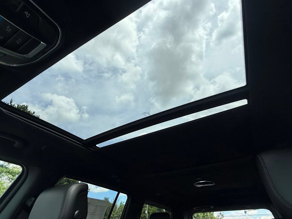 New 2026 Jeep Grand Wagoneer 4WD image 31
