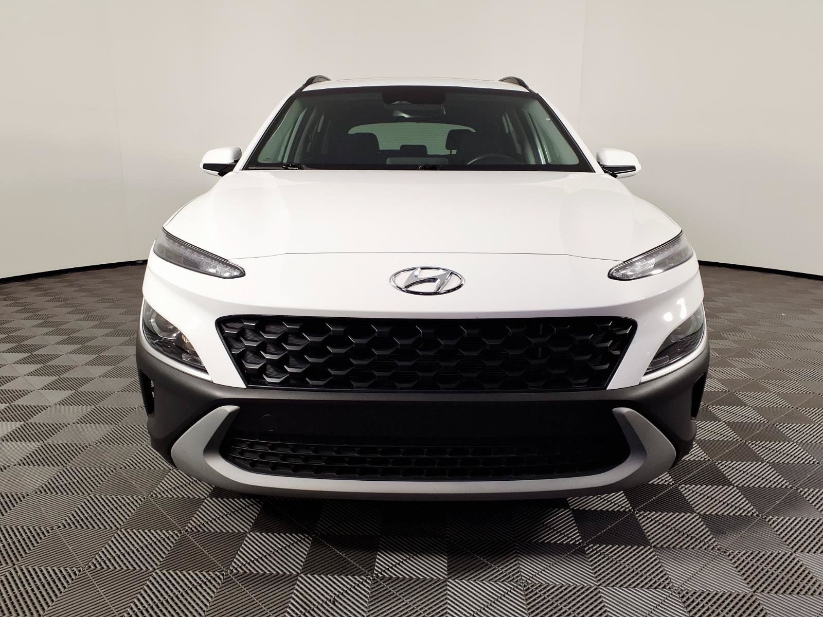 Certified 2023 Hyundai Kona SEL w/ Convenience Package FWD image 2
