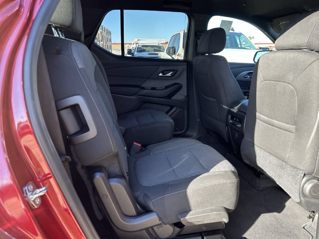 Certified 2023 Chevrolet Traverse LT FWD image 32