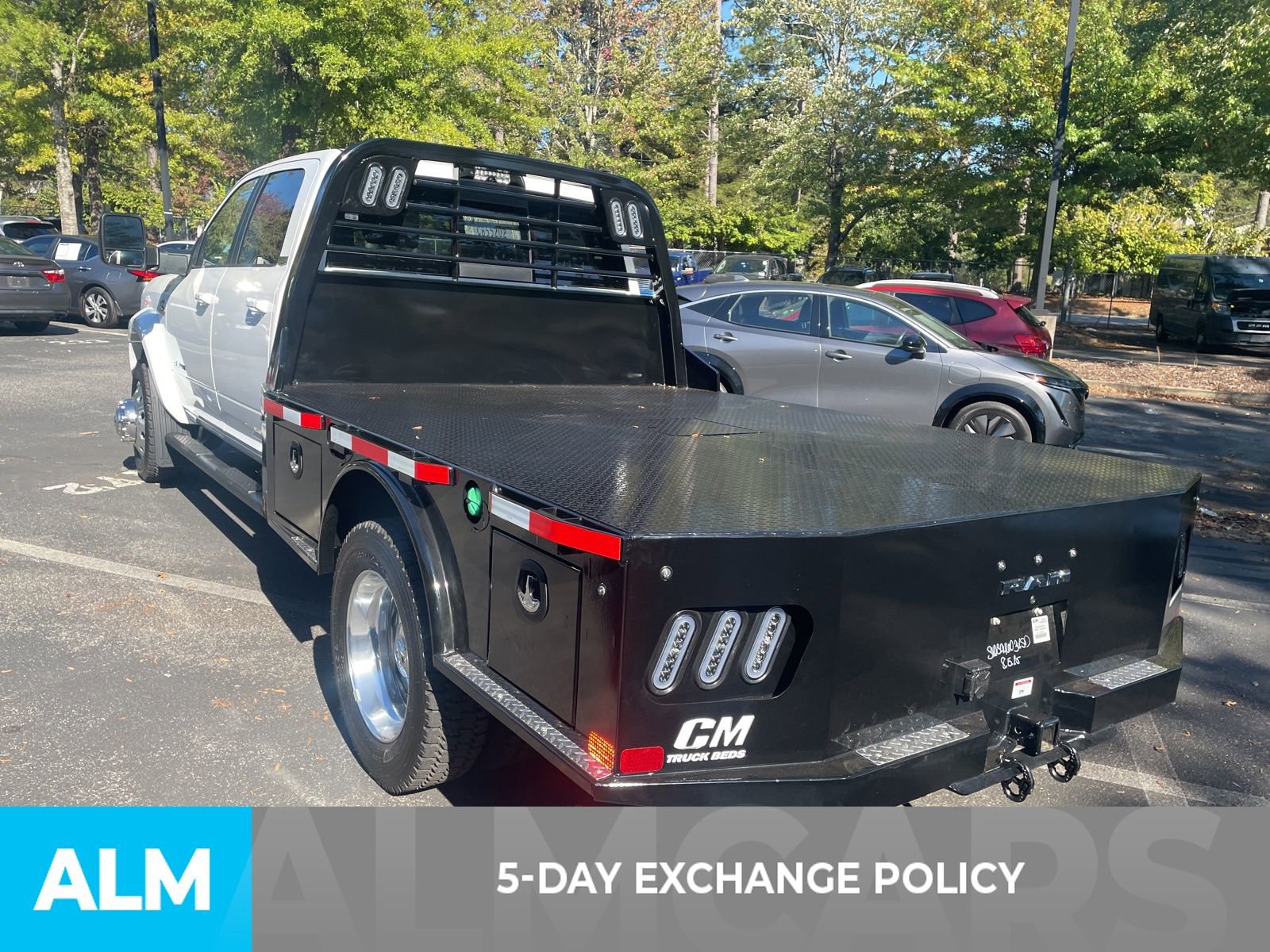 Used 2026 RAM 4500 4x4 Crew Cab DRW image 4