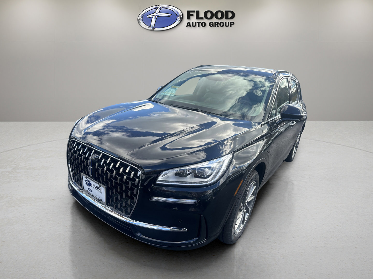 New 2025 Lincoln Corsair Grand Touring w/ Equipment Group 301A image 3