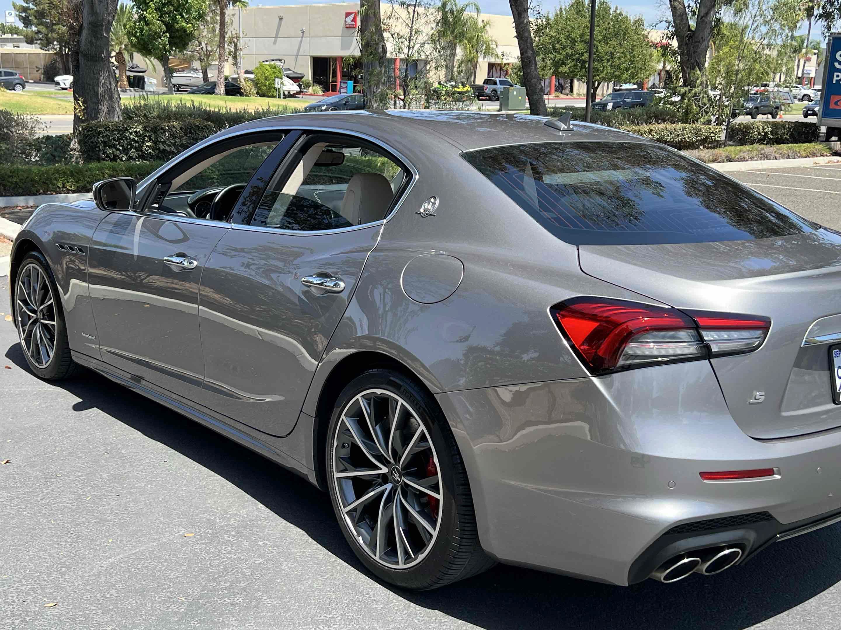 Used 2021 Maserati Ghibli S GranSport RWD image 62