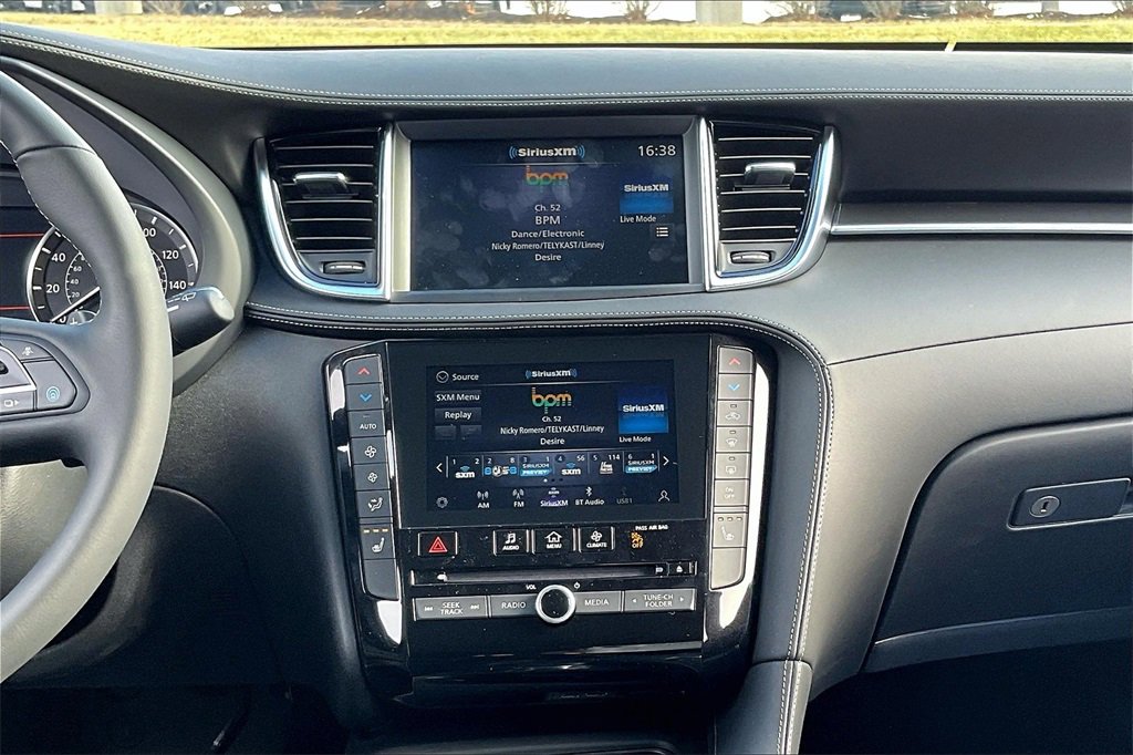 New 2025 INFINITI QX50 Luxe image 7