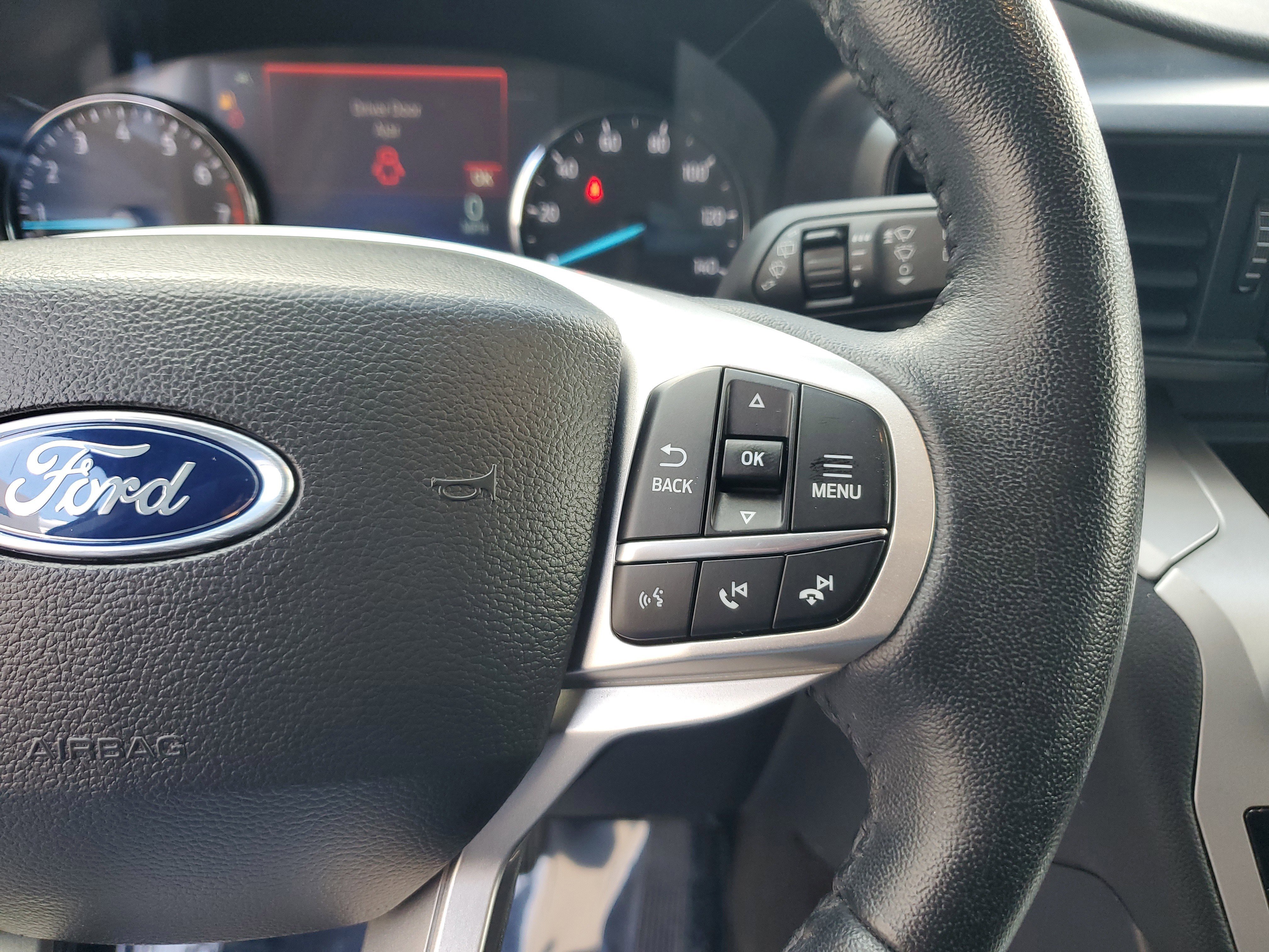 Used 2023 Ford Explorer XLT image 24