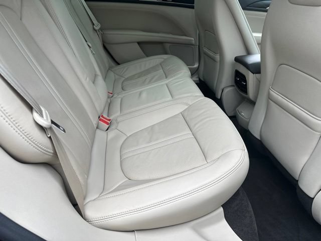 Used 2017 Lincoln MKZ Reserve FWD image 31