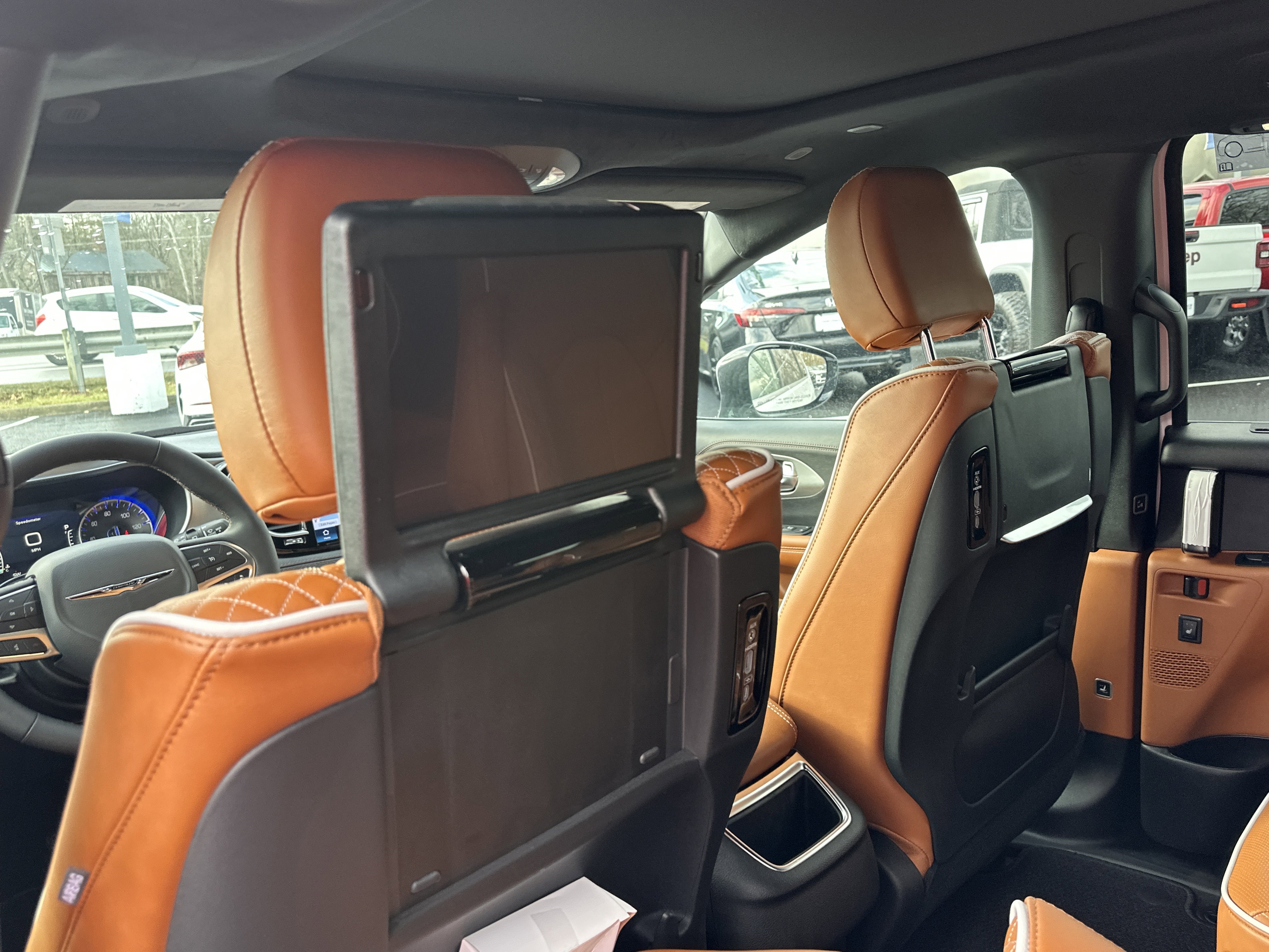 New 2026 Chrysler Pacifica Pinnacle image 32