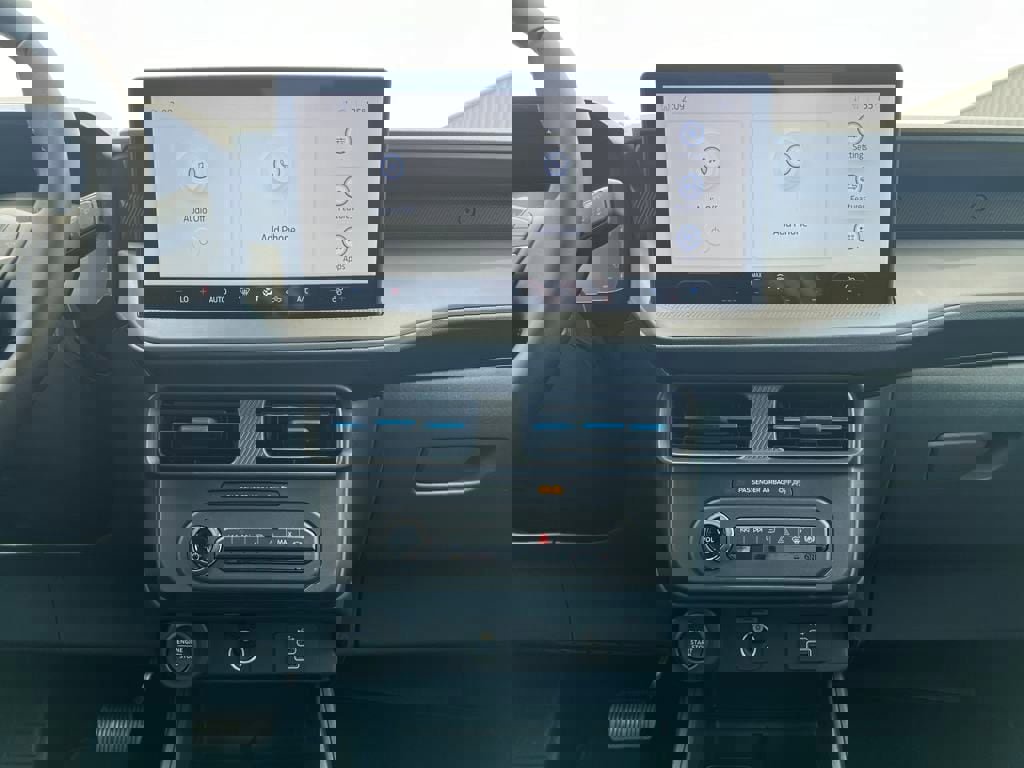 New 2025 Ford Maverick Lobo image 28