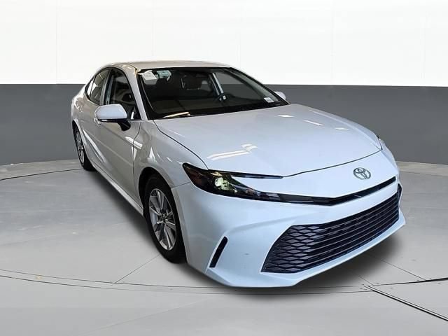 Used 2025 Toyota Camry LE FWD image 2