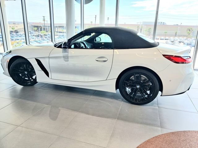 New 2026 BMW Z4 sDrive30i w/ Premium Package RWD image 4