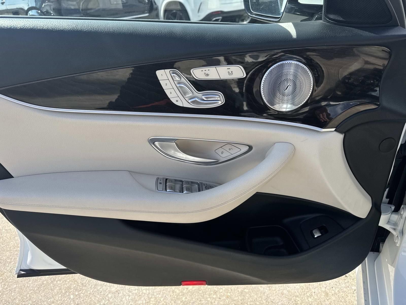 Used 2019 Mercedes-Benz E 300 image 18