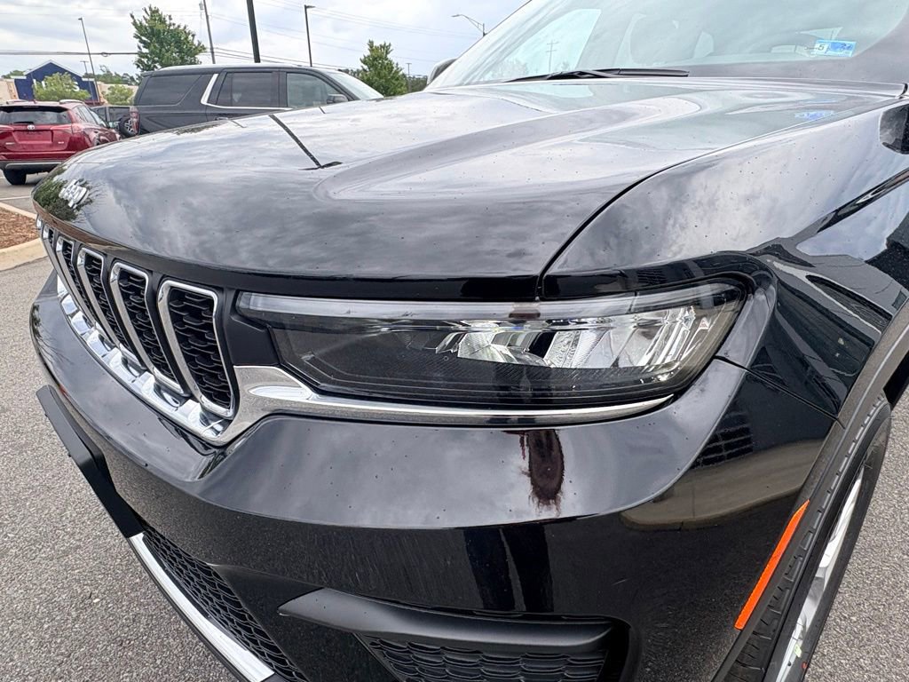 New 2026 Jeep Grand Cherokee Laredo RWD image 13