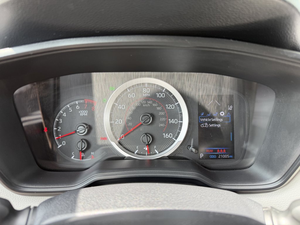 Used 2022 Toyota Corolla Cross LE FWD image 20