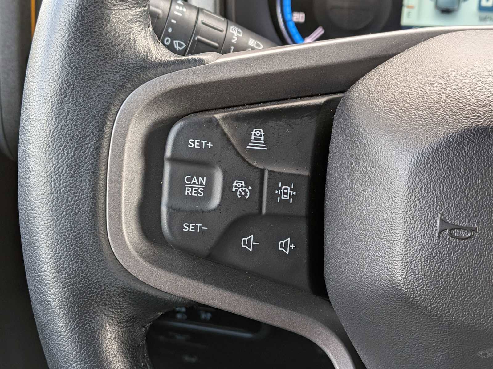 Used 2024 Ford Bronco Badlands image 23