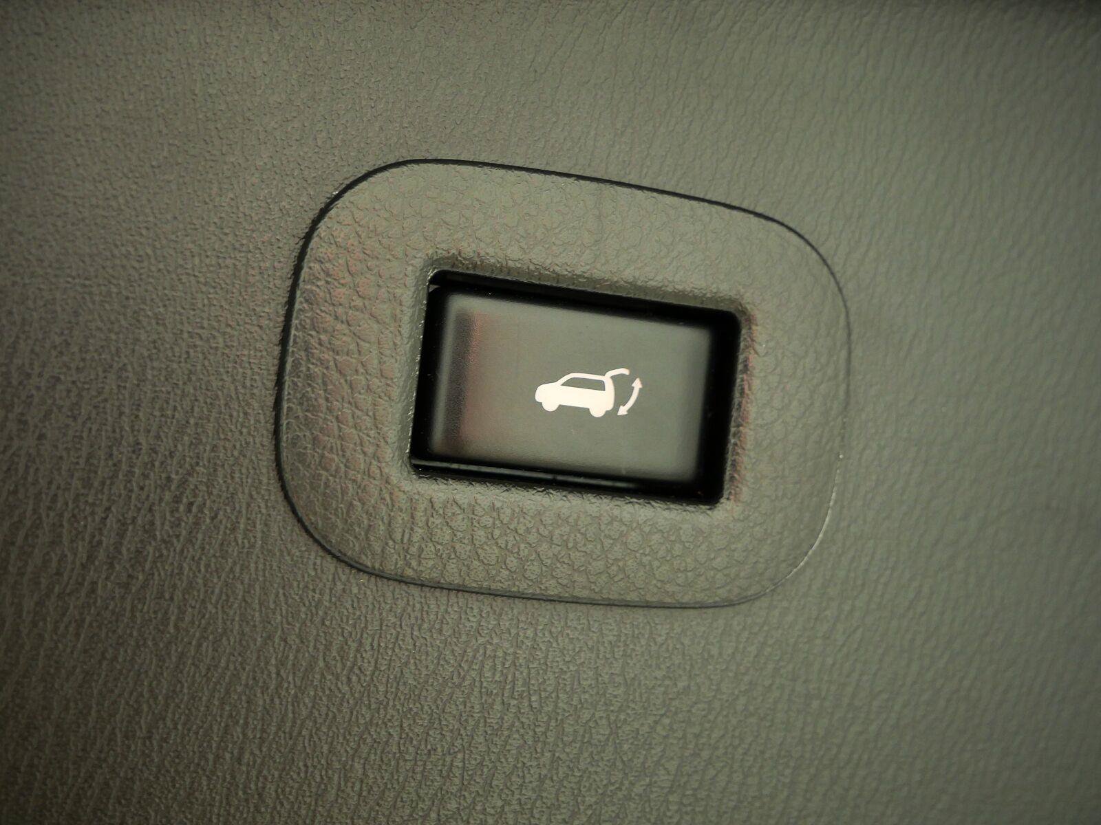Used 2017 Nissan Armada Platinum w/ Captain Seat Package AWD/4WD image 35