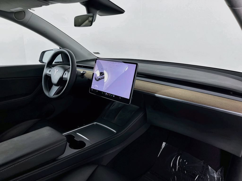 Used 2021 Tesla Model Y Long Range AWD/4WD image 33