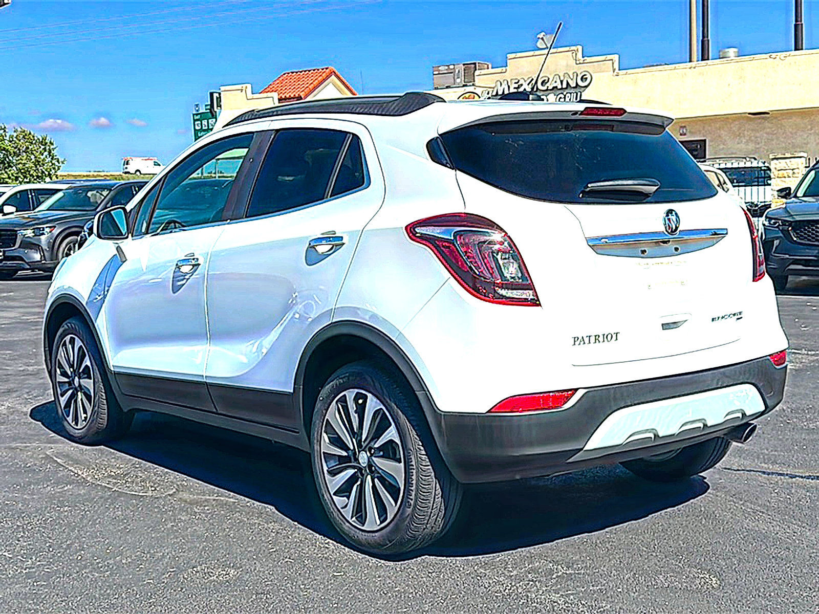 Used 2022 Buick Encore Preferred w/ Safety Package AWD/4WD image 6