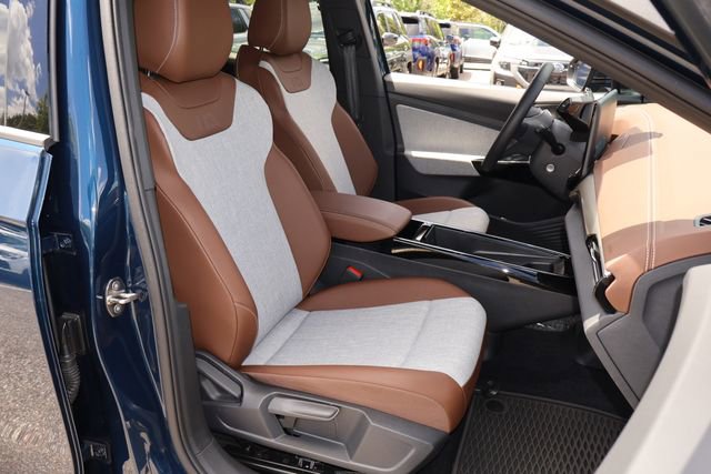 Certified 2023 Volkswagen ID.4 Pro AWD/4WD image 21