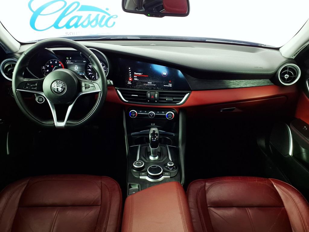 Used 2019 Alfa Romeo Giulia RWD image 13