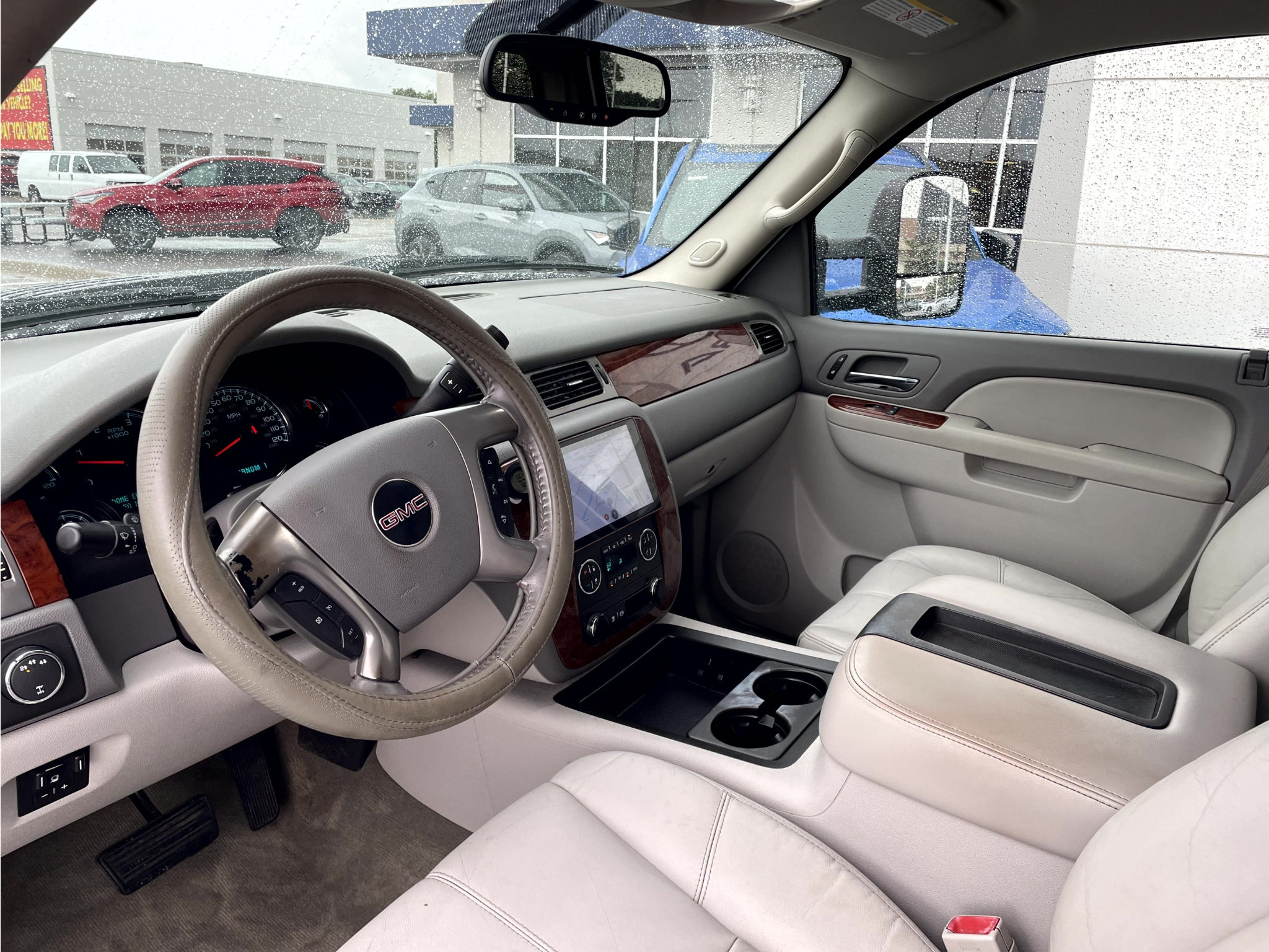 Used 2011 GMC Sierra 2500 SLT w/ Suspension Package, Off-Road AWD/4WD image 13
