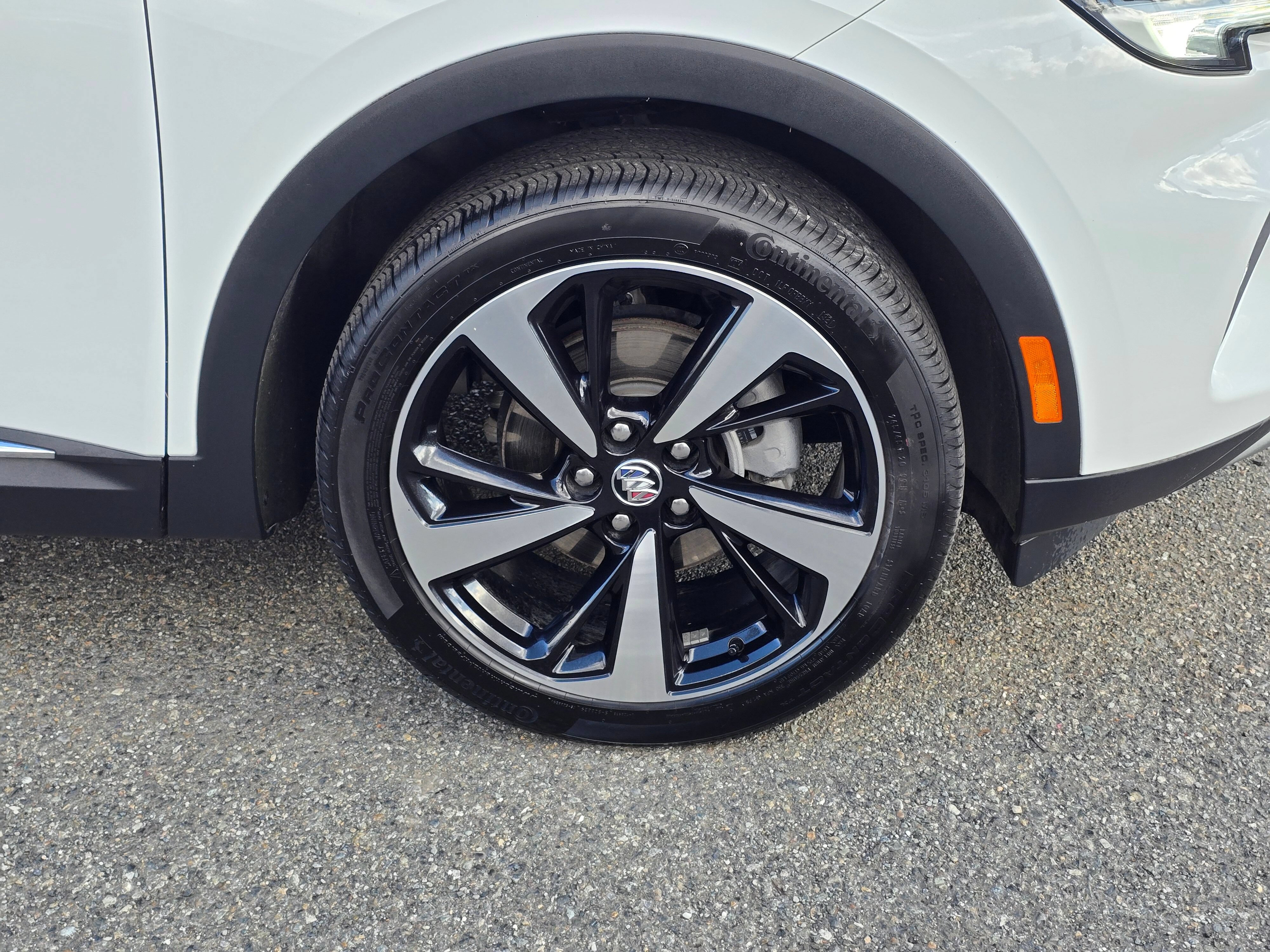 Used 2022 Buick Envision Essence w/ Technology Package I AWD/4WD image 9