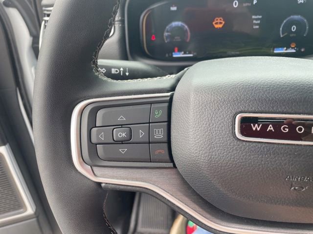 Used 2025 Jeep Wagoneer Series II AWD/4WD image 19