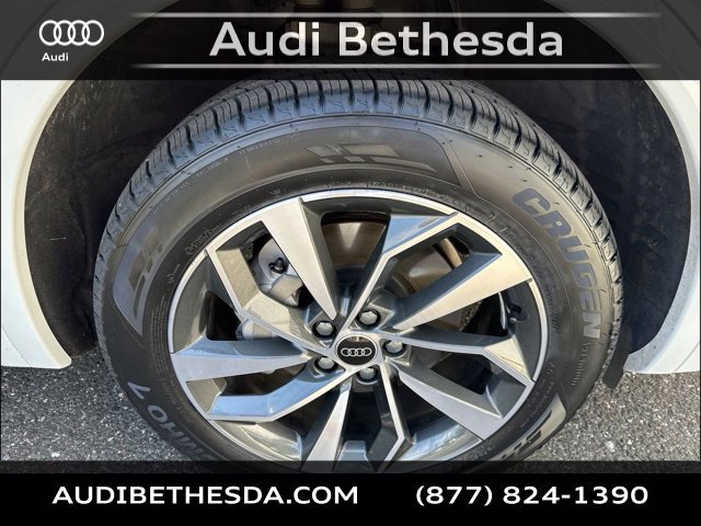Certified 2024 Audi Q5 2.0T Premium w/ Convenience Package AWD/4WD image 9