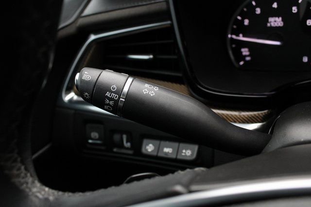 Used 2017 Cadillac XT5 Platinum image 13