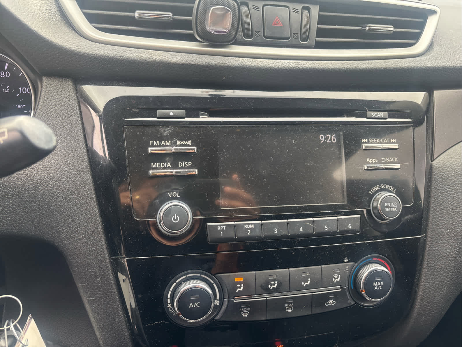 Used 2016 Nissan Rogue S image 10