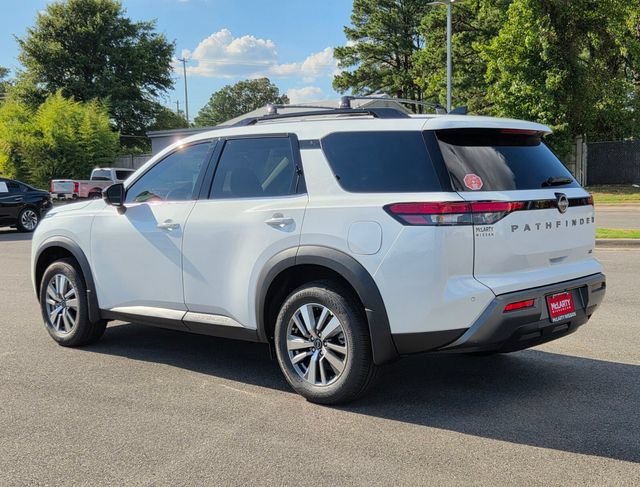 New 2026 Nissan Pathfinder SL FWD image 3