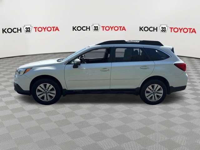 Used 2017 Subaru Outback 2.5i Premium AWD/4WD image 4