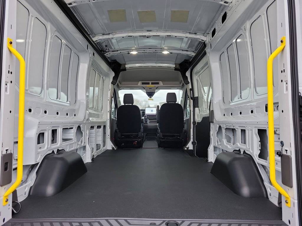 New 2026 Ford Transit 250 148 Medium Roof image 8