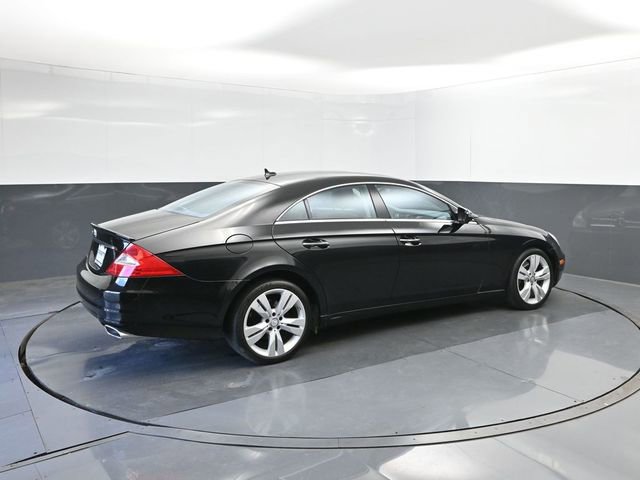 Used 2010 Mercedes-Benz CLS 550 image 3