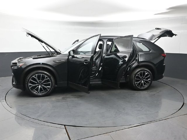Certified 2025 MAZDA CX-70 Plug-In Hybrid w/ Premium Plus AWD/4WD image 43