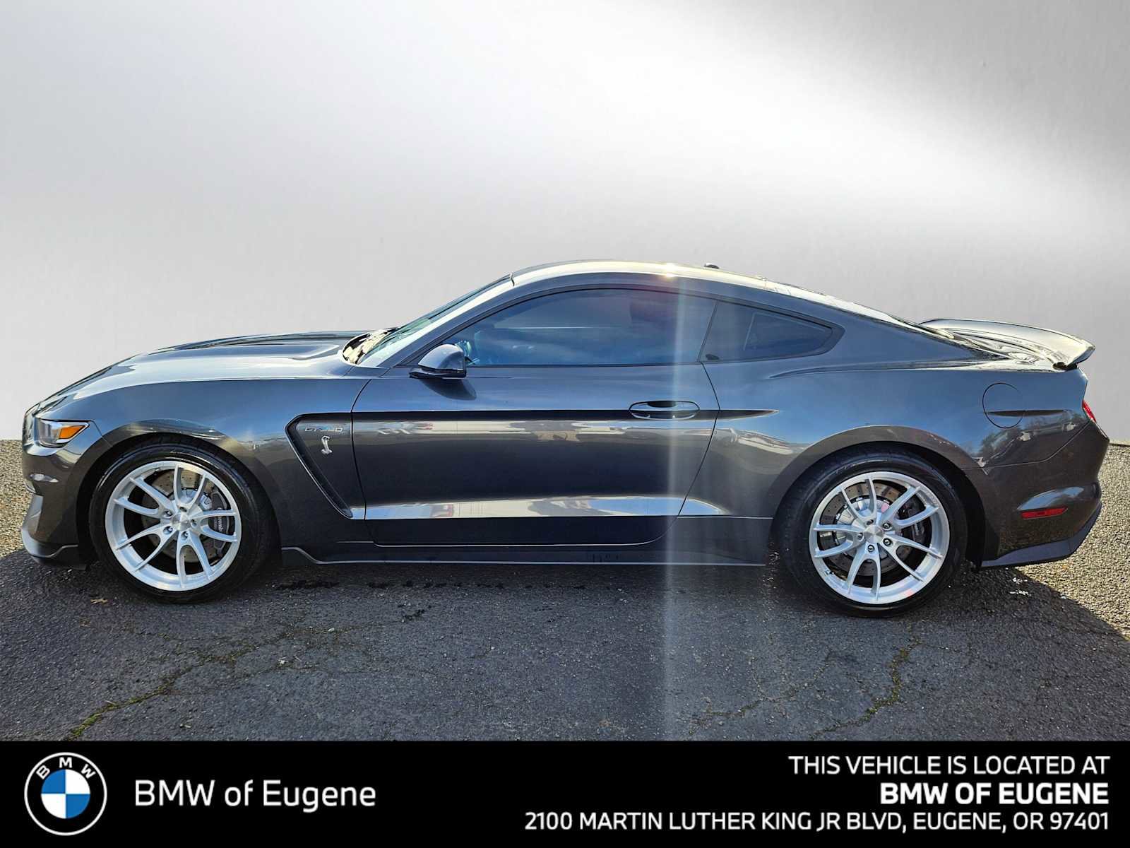 Used 2017 Ford Mustang Shelby GT350 w/ Electronics Package RWD image 6