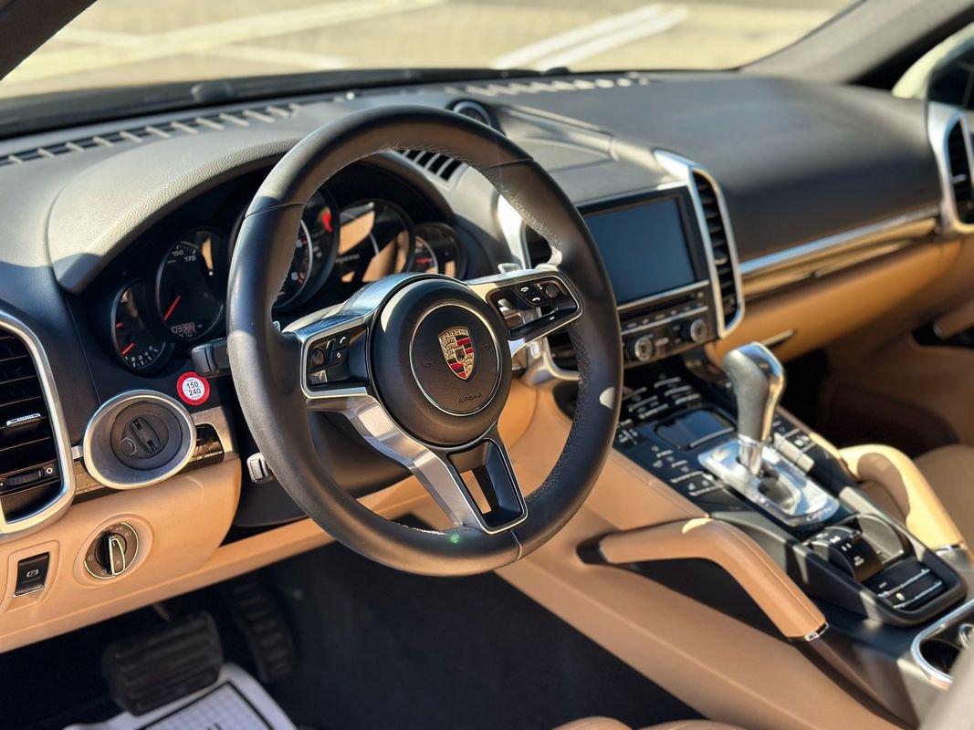 Used 2015 Porsche Cayenne Diesel image 32