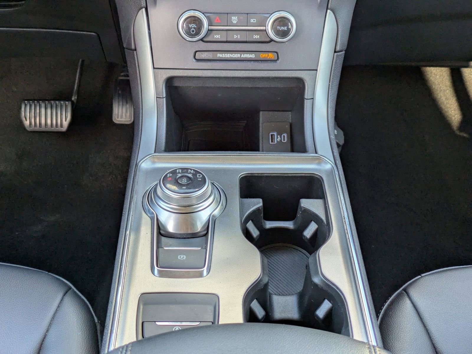 Certified 2022 Ford Edge SEL w/ Convenience Package image 18