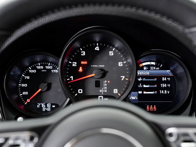 Certified 2021 Porsche Macan AWD/4WD image 16