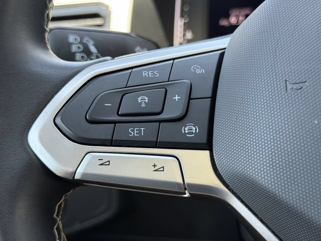 Used 2023 Volkswagen Atlas SE w/ Panoramic Sunroof Package FWD image 30