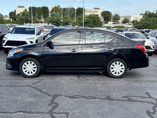 Used 2019 Nissan Versa SV FWD image 11