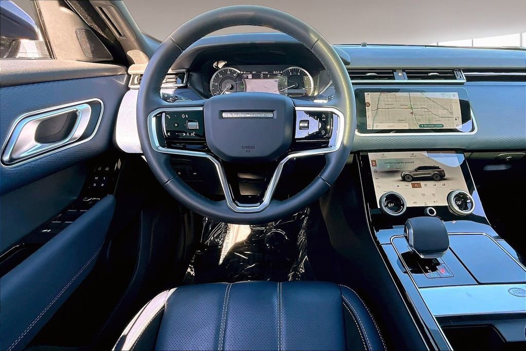 Certified 2023 Land Rover Range Rover Velar R-Dynamic S image 8