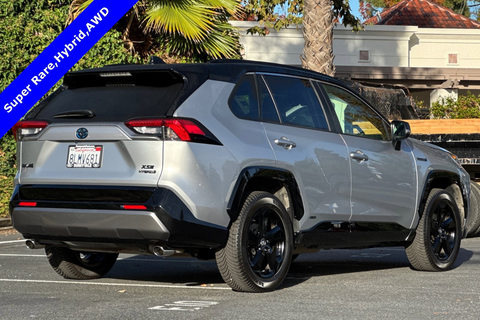 Used 2019 Toyota RAV4 XSE w/ XSE Weather Package image 4