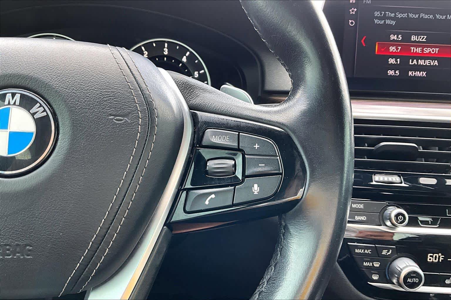 Used 2019 BMW 530i w/ Convenience Package image 24