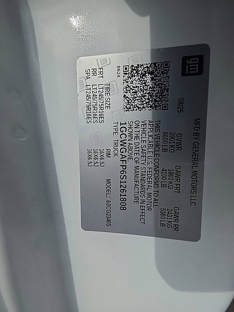 Certified 2025 Chevrolet Express 2500 w/ Driver Convenience Package RWD image 39