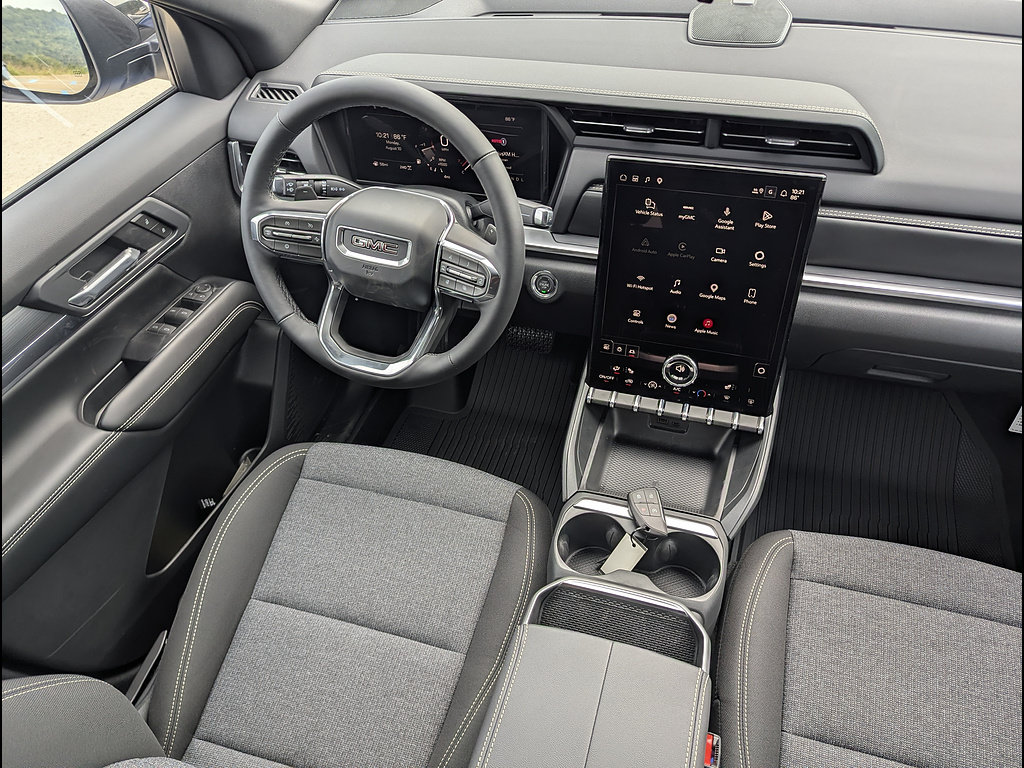 New 2027 GMC Terrain Elevation w/ LPO, Floor Liner Package AWD/4WD image 17
