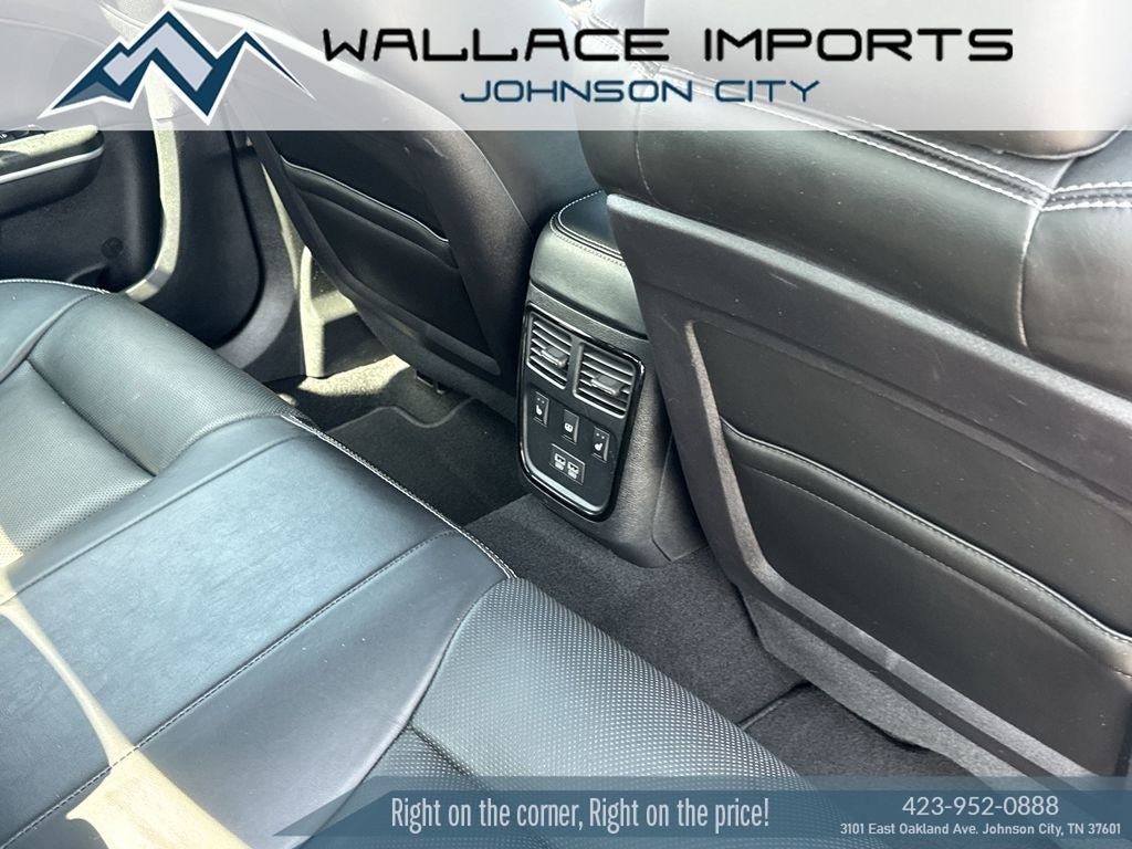 Used 2023 Chrysler 300 S w/ Comfort Group RWD image 40